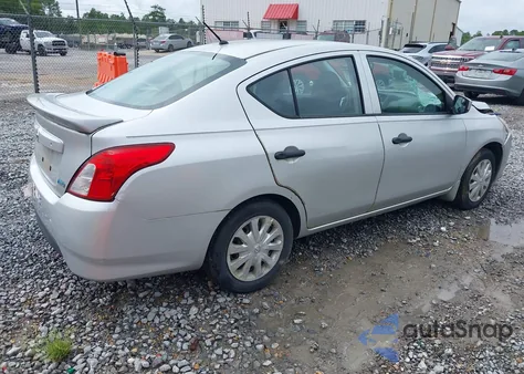 2016 Nissan Versa 1.6 S+ z USA, uszkodzony, nr VIN 3N1CN7AP7GL848346